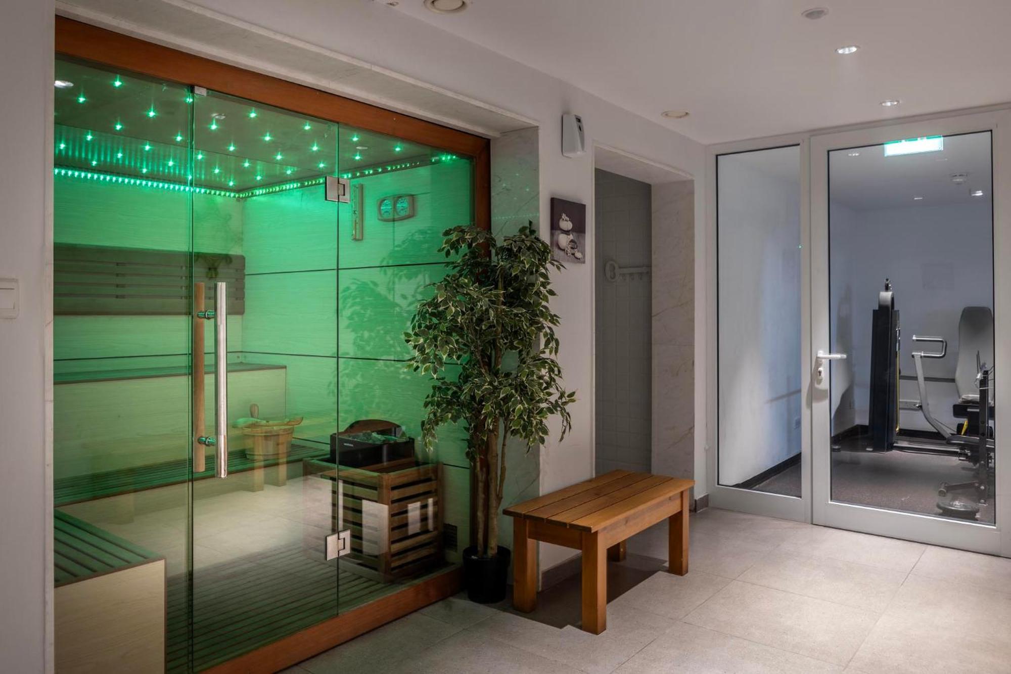 Park Beach Hotel Lemesós Eksteriør bilde