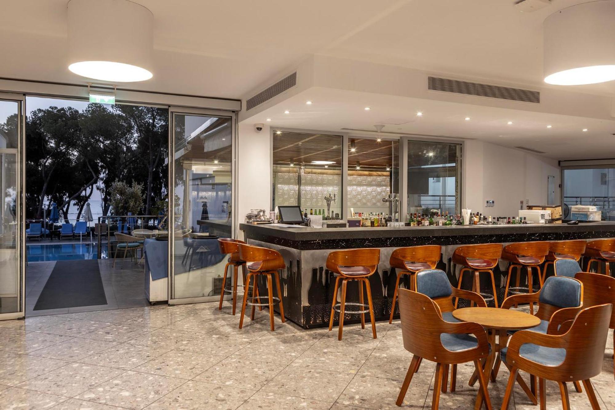 Park Beach Hotel Lemesós Eksteriør bilde